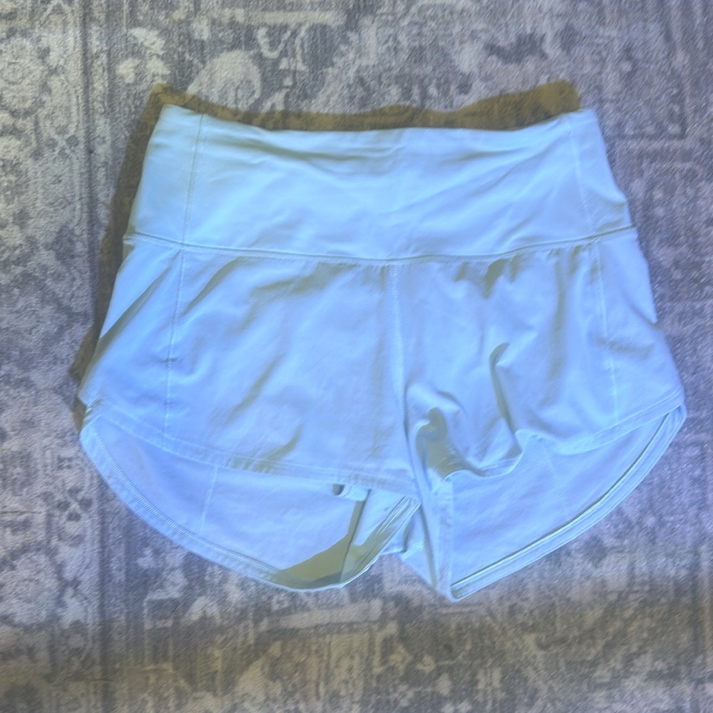 Lululemon Speed up shorts - 2.5 in High rise